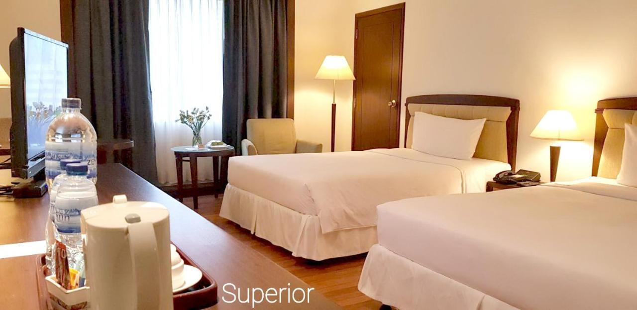 Zenith Sukhumvit Hotel Бангкок Екстер'єр фото