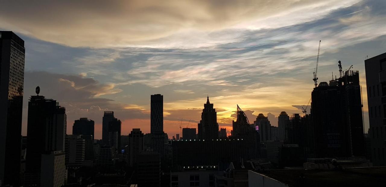 Zenith Sukhumvit Hotel Бангкок Екстер'єр фото