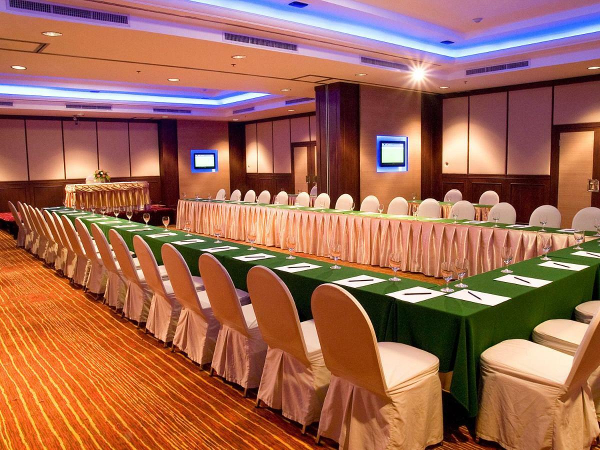 Zenith Sukhumvit Hotel Бангкок Екстер'єр фото
